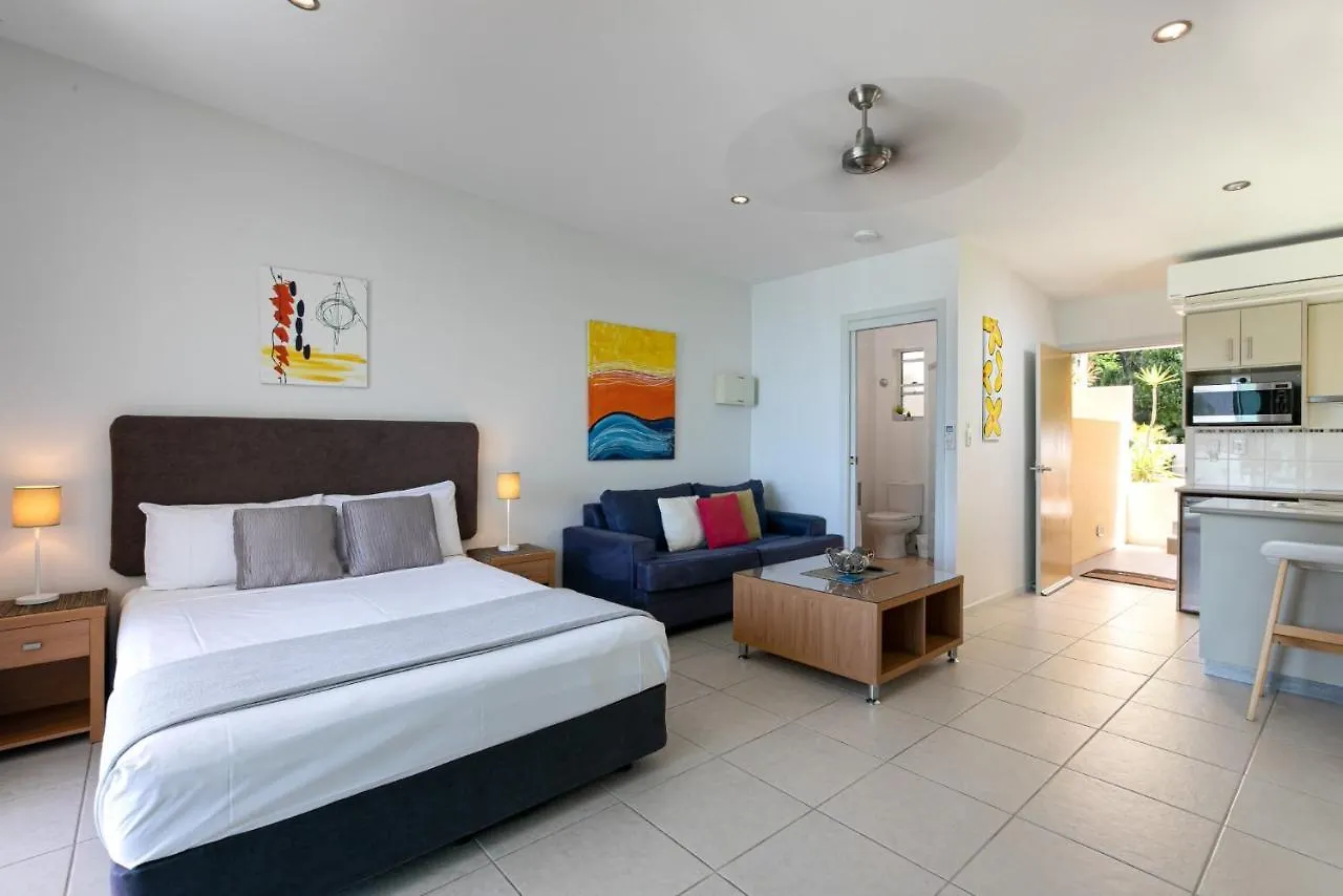 Waterview Airlie Beach 4*,